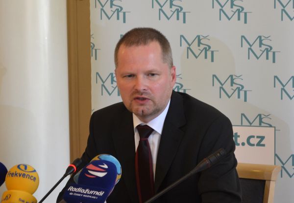 Ministr Petr Fiala2