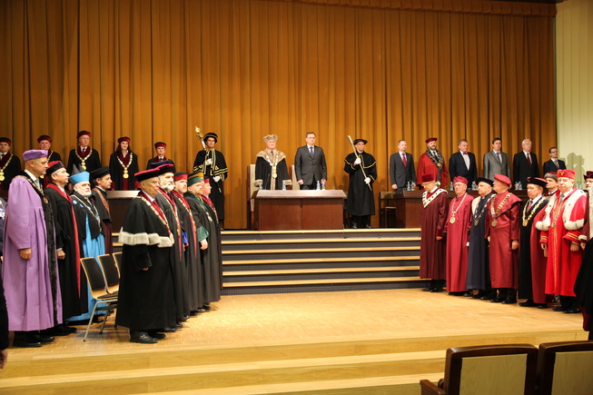 Akademický rok 2012/13