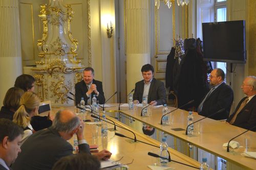 Setkání s absolventy univerzit Cambridge a Oxford v České republice